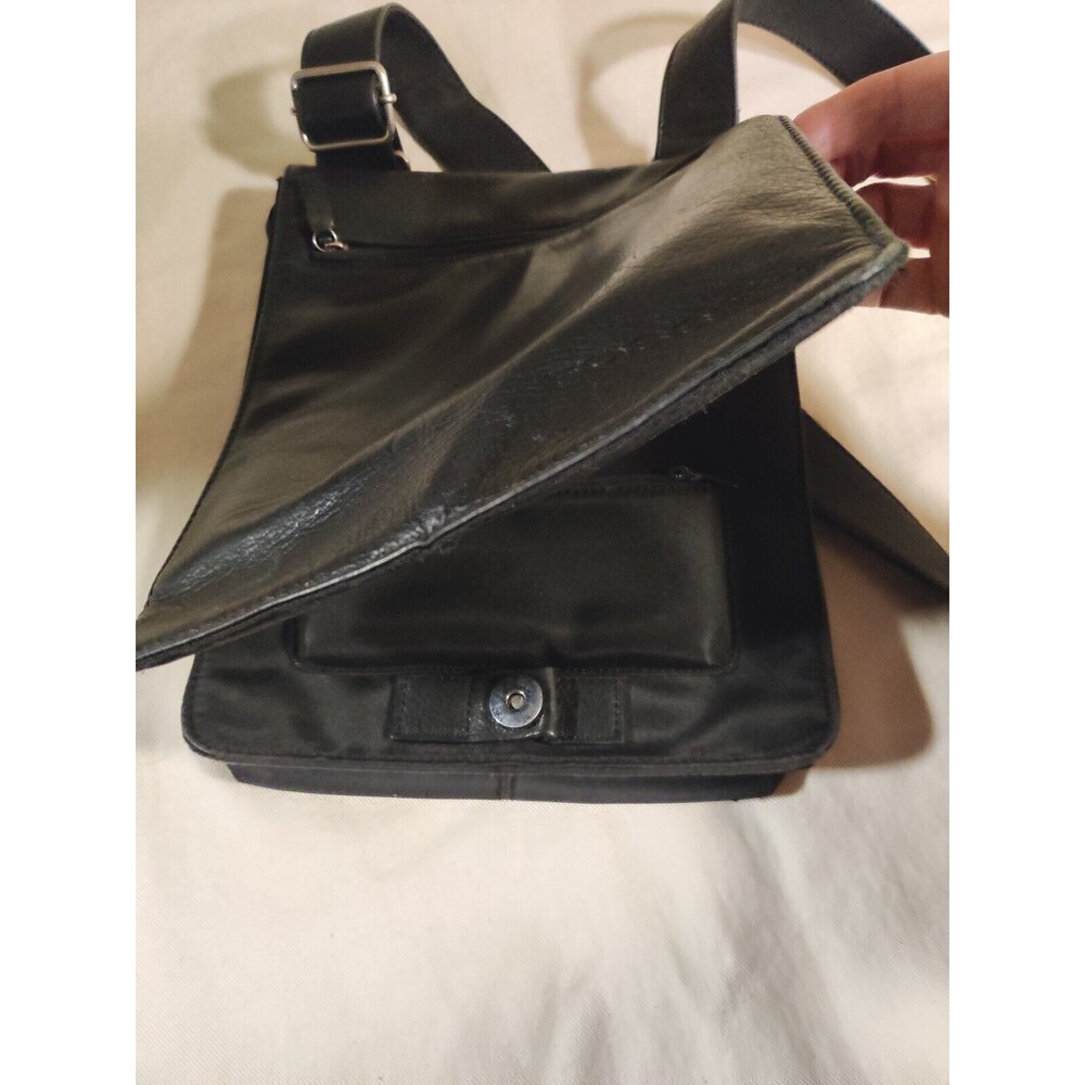 Women's FOSSIL Genuine Pebbled Leather, Black, Crossbody Shoulder Bag, Purse.‎ - Picture 16 of 16